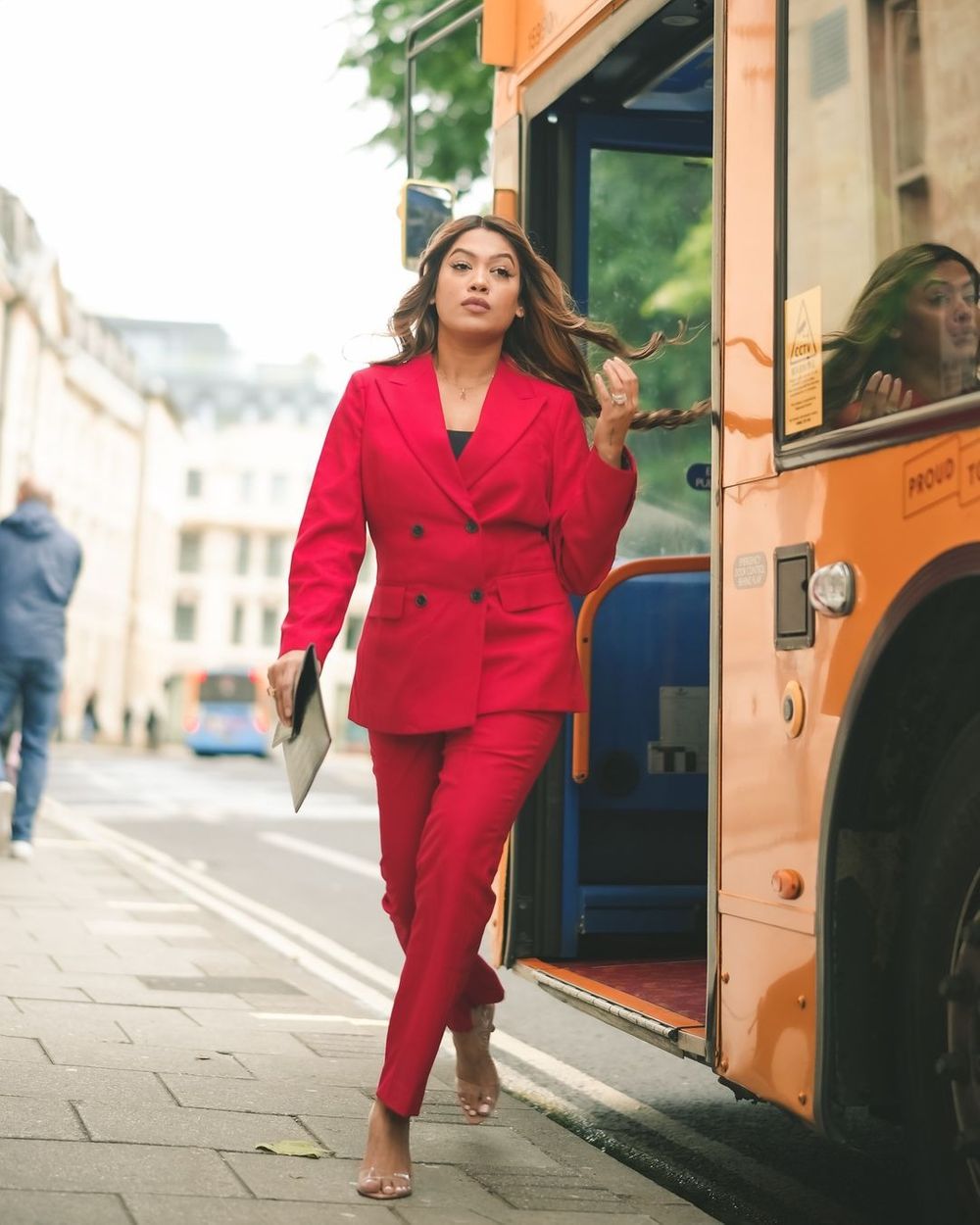 Traje Pata Elefante Rojo Intenso En Mezcla Lana Con Solapa En Pico