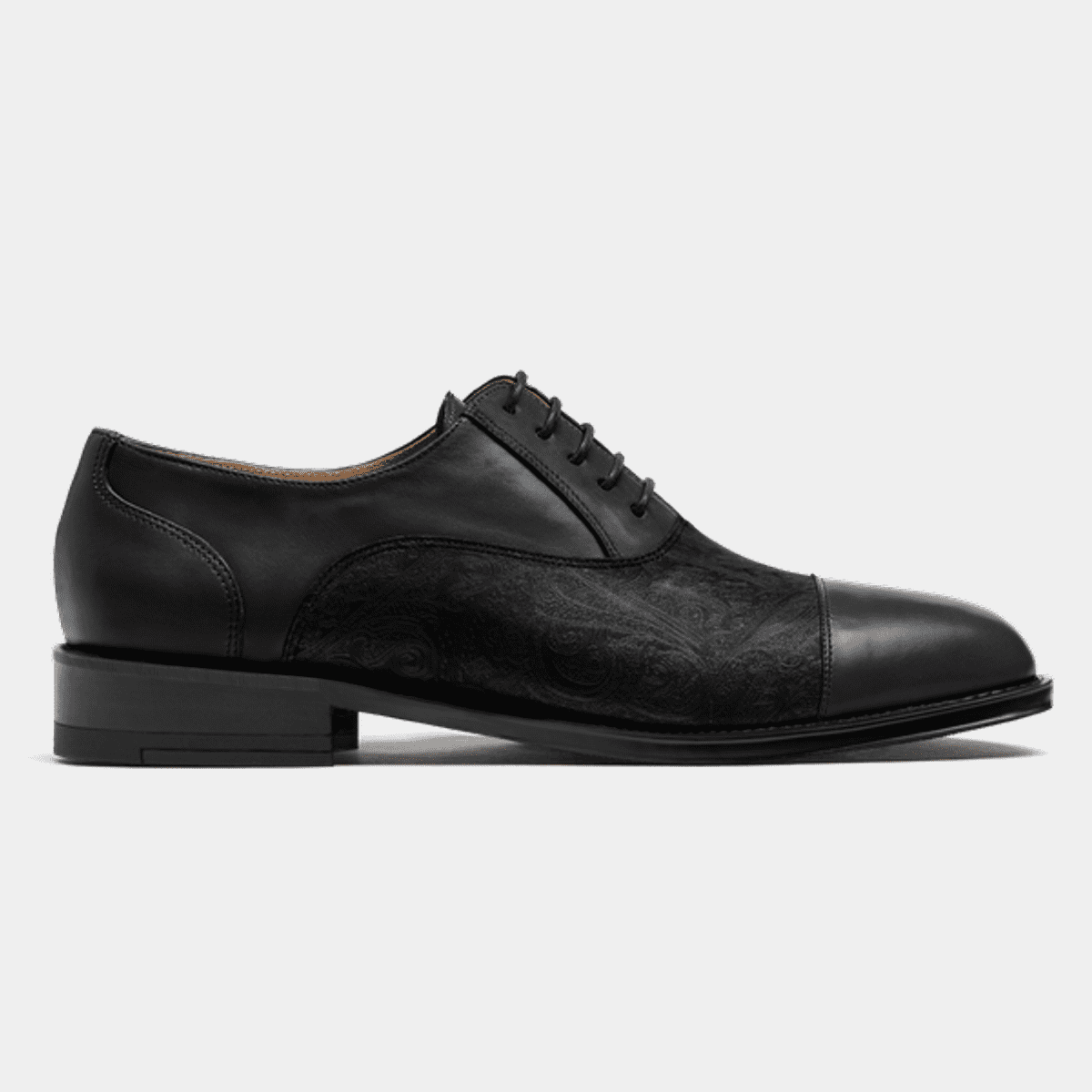 Cap toe Oxford shoes - black leather & velvet
