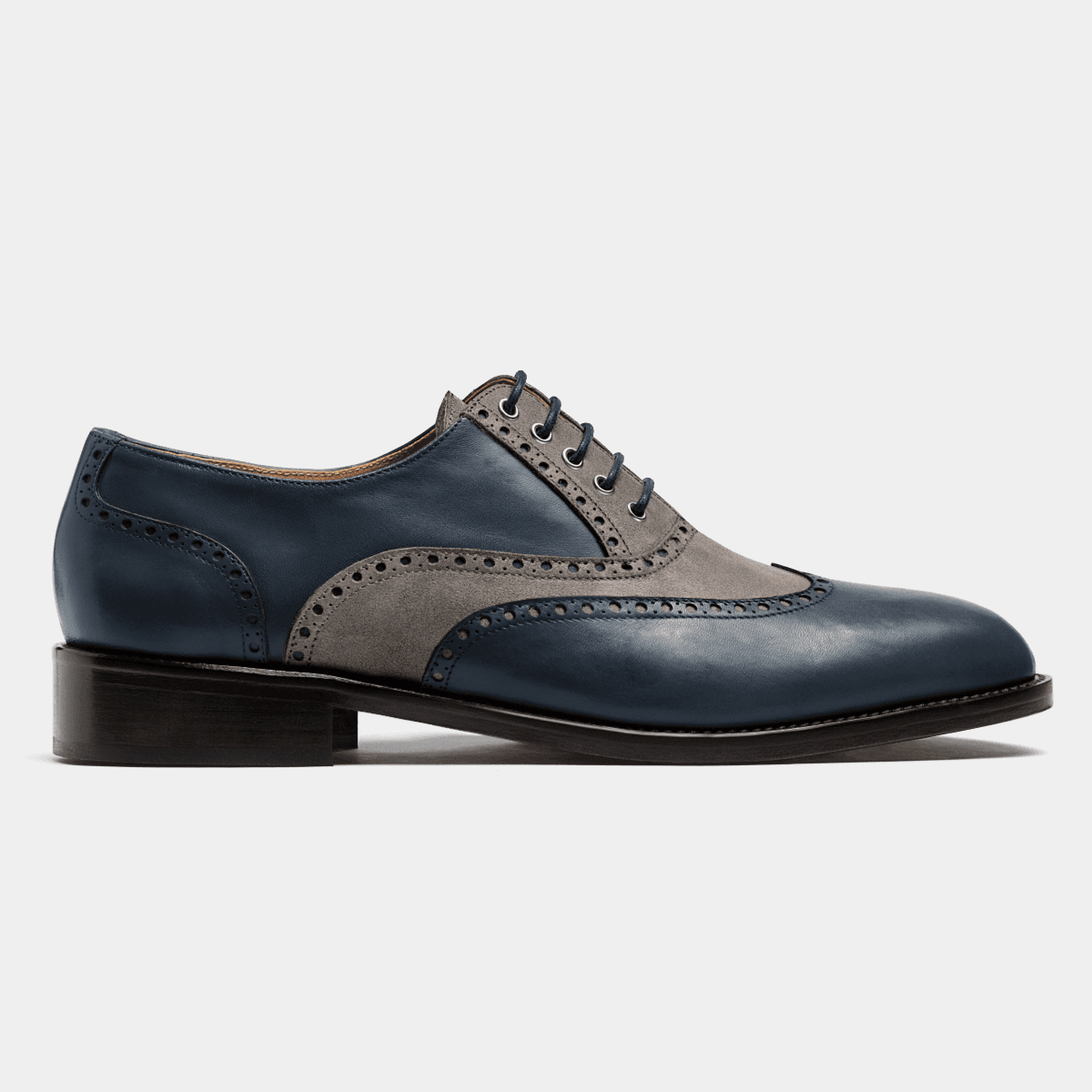 Brogues in gray & blue suede & leather