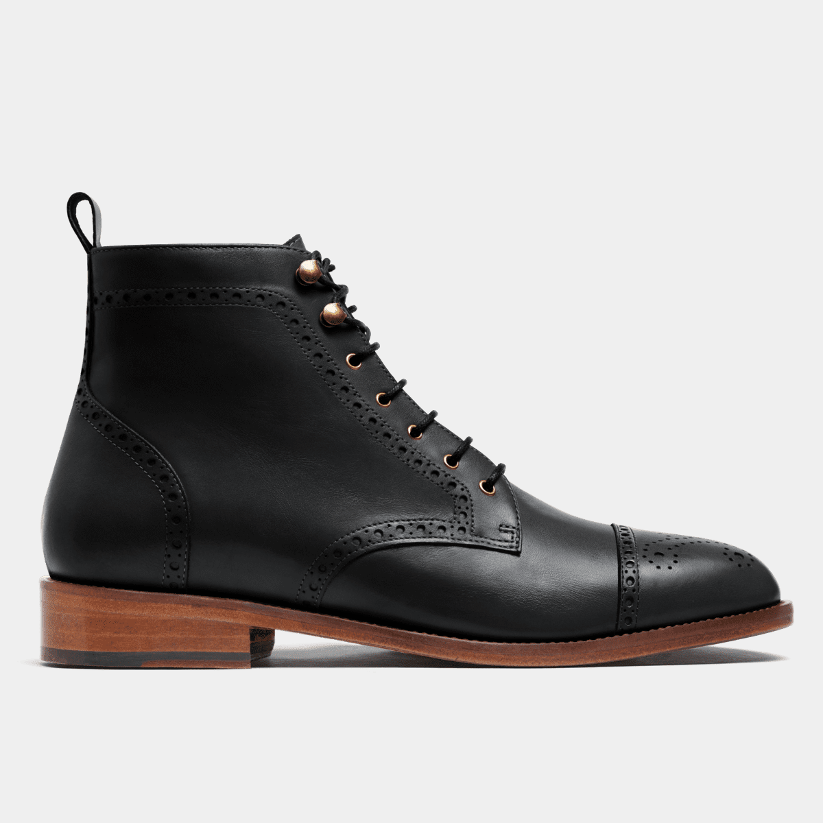 Brogue Herrenstiefel aus schwarzem Kalbsleder | Hockerty