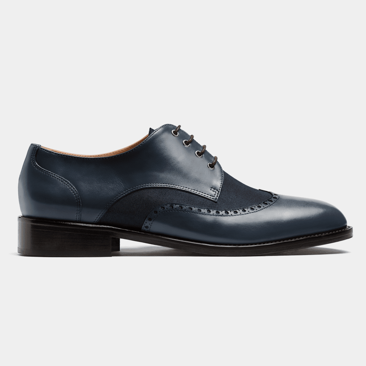 Quarter Brogue shoes in blue suede & leather