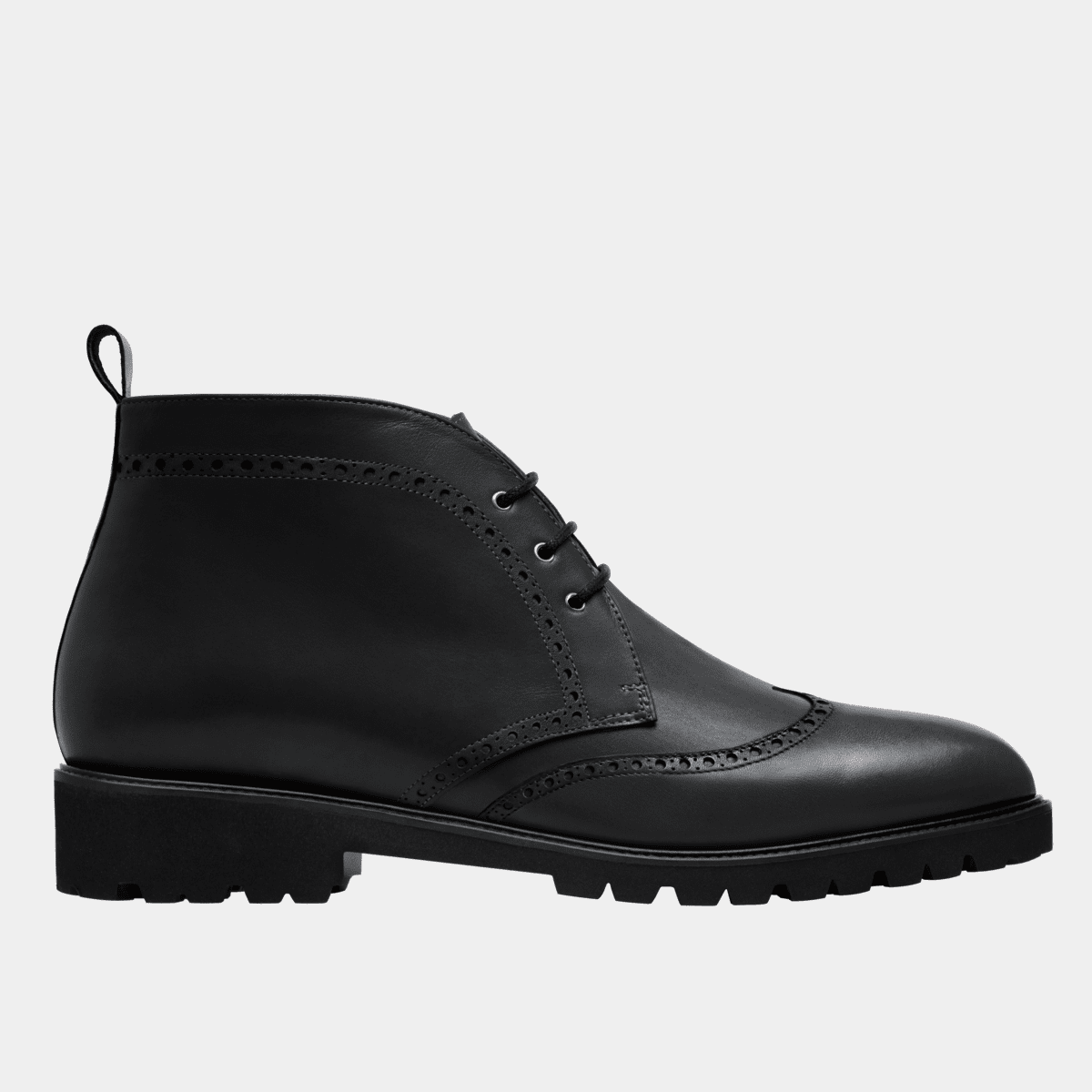 Brogue Men s Chukka Boots in black leather