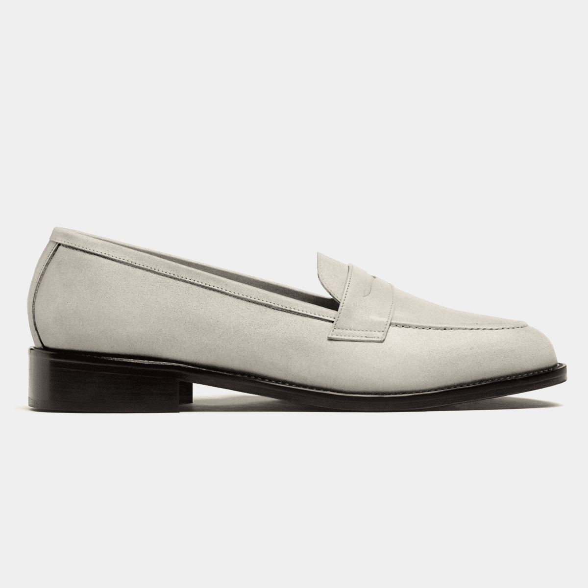 Penny Loafers in beige suede