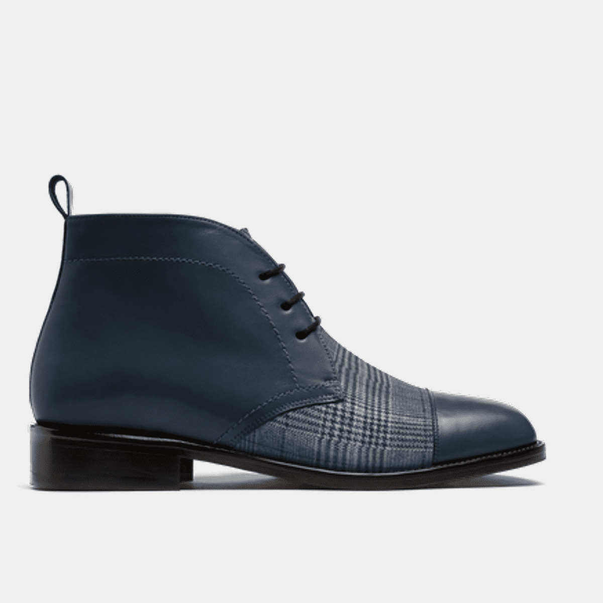 Women's blue cap toe contrasted Chukka Boots Sumissura