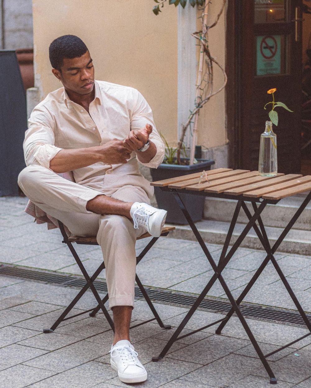 Urban Casual Linen Blend Look