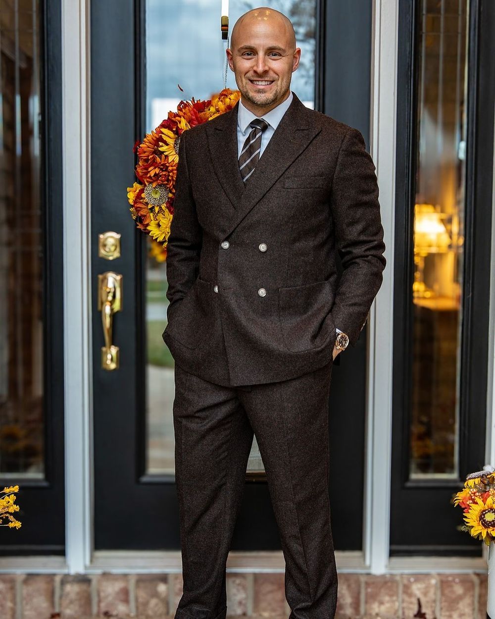 The Ultimate Christmas Party Outfit Guide 2025 - Hockerty, image size:1000x1250