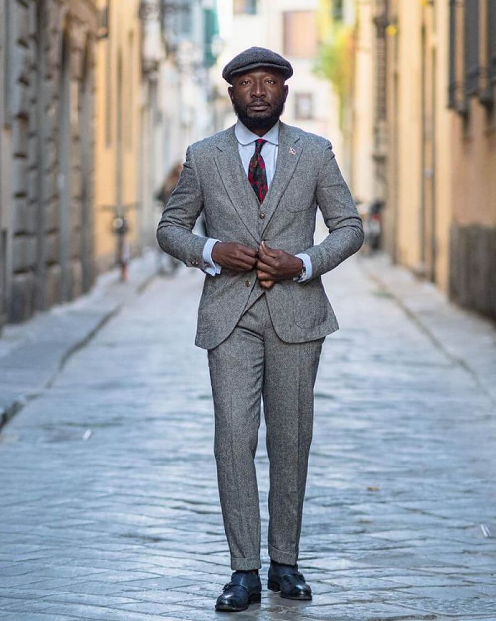 Tweed Suit with Club Collared Shirt Hockerty