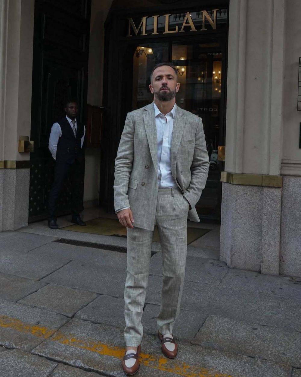 Light Gray Linen Double-Breasted Suit with White Dress Shirt