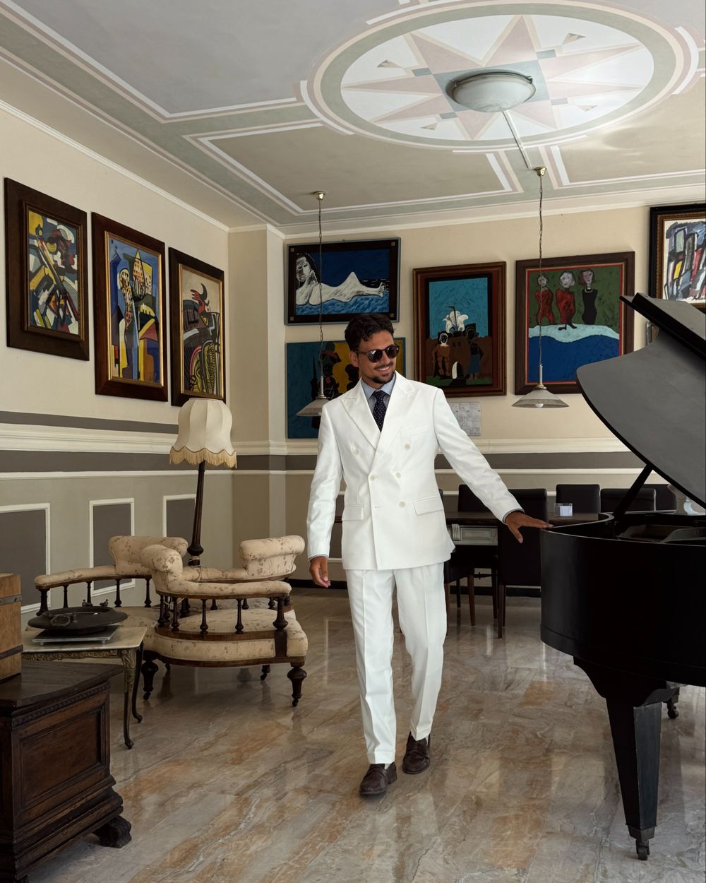 White Double-Breasted Suit with Patterned Tie