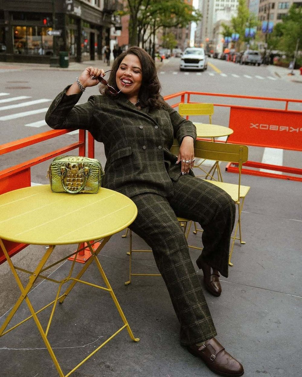 Apple Body Shape: The Complete Guide to Mastering Your Style