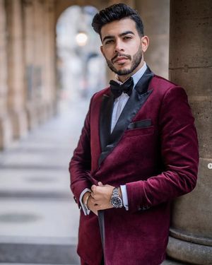 red-velvet-tuxedo-bow-tie