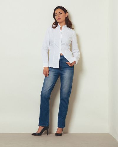 White Cotton Dress Shirt with High Waisted Jeans