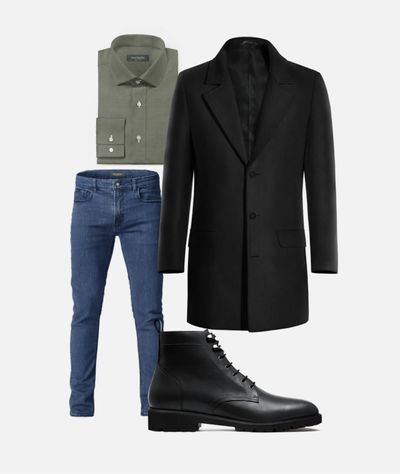 Schwarzer Mantel, Jeans und Stiefel