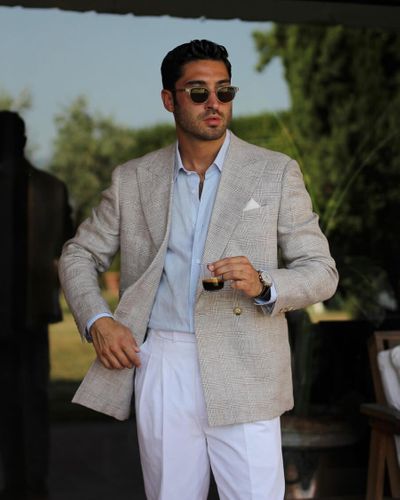 Men's Styling Guide- 5 Ways To Style Your Crazy White Pants